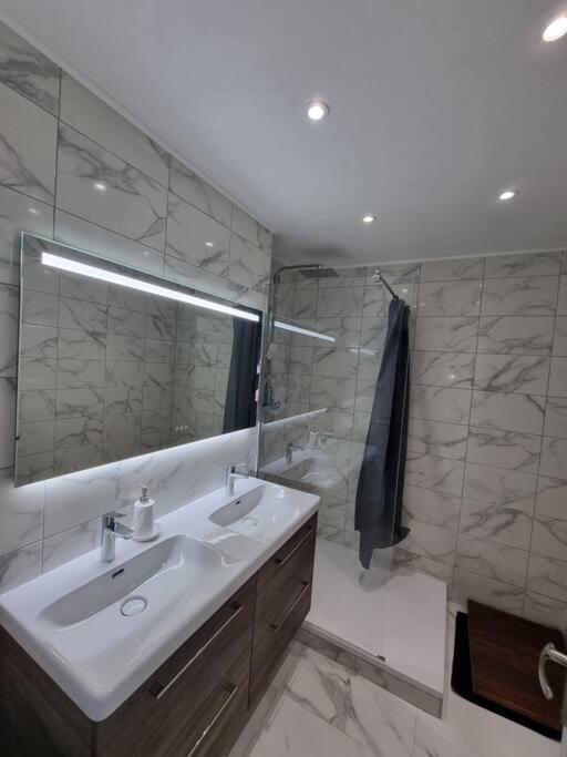 Appartement Vue Mer Avec Parking Gratuit Sur Place Bastia (Corsica) Exterior foto